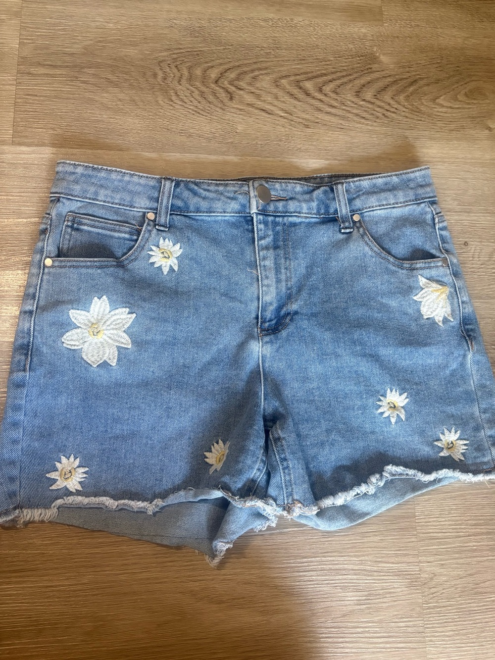 Embroidered Denim Cut-off Shorts White Floral Jean Shorts